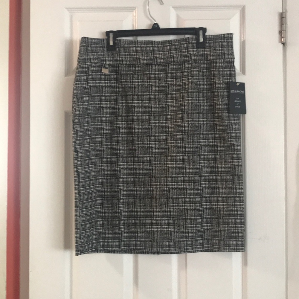 Zac & Rachel Black and white printed skirt